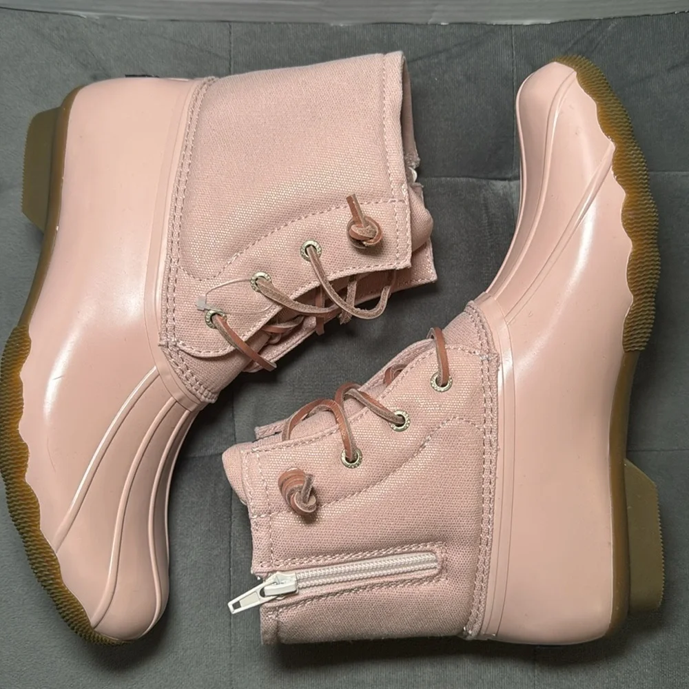 NWOT Sperry Kids Saltwater Rain Boots Blush Pink Size 6